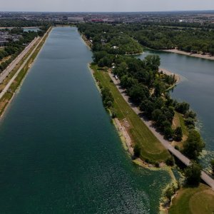 Rupa na dnu Jaruna