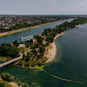Rupa na dnu Jaruna