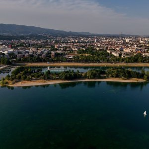 Rupa na dnu Jaruna
