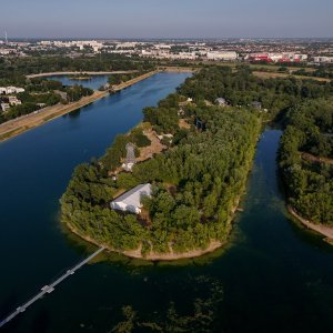 Rupa na dnu Jaruna