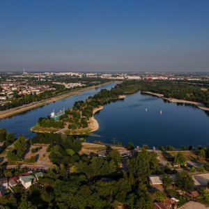 Rupa na dnu Jaruna