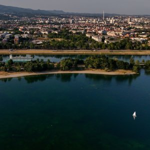 Rupa na dnu Jaruna