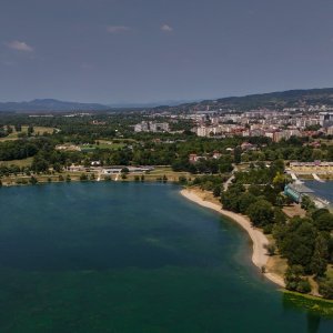 Rupa na dnu Jaruna