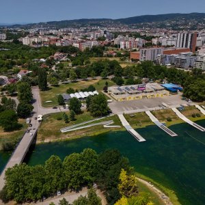 Rupa na dnu Jaruna