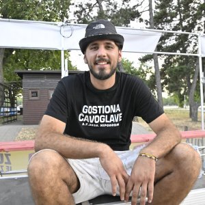 Otvaranje fan zone za posjetitelje Thompsonova koncerta u parku Bundek