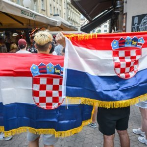 Zagreb: Atmosfera u centru grada uoči sutrašnjeg koncerta Marka Perkovića Thompsona
