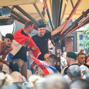Zagreb: Atmosfera u centru grada uoči sutrašnjeg koncerta Marka Perkovića Thompsona