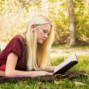 Istraživanja pokazuju da je čitanje na pametnom telefonu gore za učenje i razumijevanje