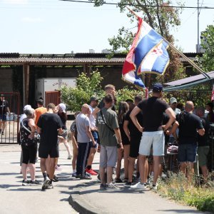 Štandovi ispred Hipodroma
