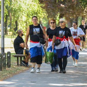 Obožavatelji u fan zonama ispred Hipodroma