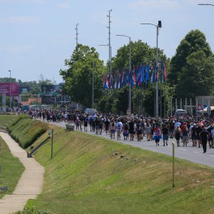 Obožavatelji u fan zonama ispred Hipodroma