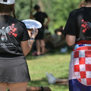 Obožavatelji u fan zonama ispred Hipodroma