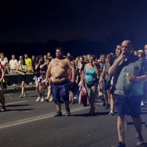 Rijeka ljudi odlazi s Hipodroma