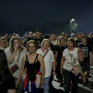 Rijeka ljudi odlazi s Hipodroma