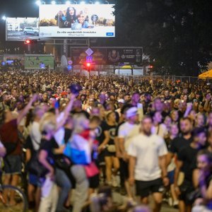 Rijeka ljudi odlazi s Hipodroma