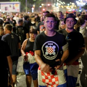 Rijeka ljudi odlazi s Hipodroma