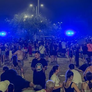 Veliki zastoj na Mostu slobode