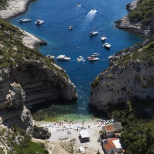 Uvala Stiniva na otoku Visu