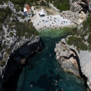 Uvala Stiniva na otoku Visu