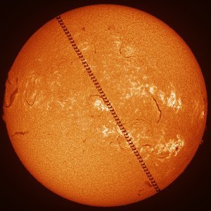 Kategorija Sunce: Encounter Within One Second