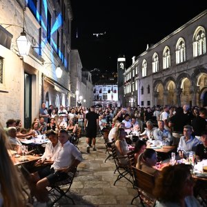 Nina Badrić u Dubrovniku