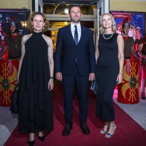 Nina Obuljen Koržinek, Tomislav i Matilda Šuta