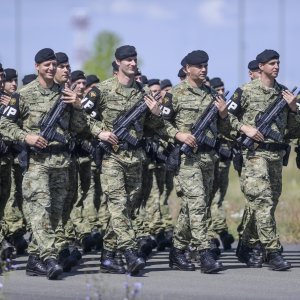Uvježbavanje pješačkih postroja za mimohod