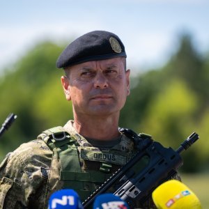 Uvježbavanje pješačkih postroja za mimohod