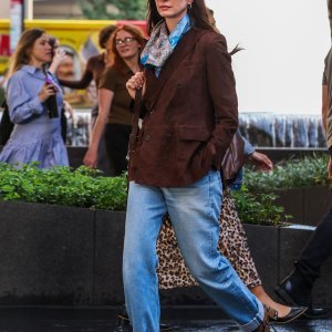 Anne Hathaway na setu filma 'Vrag nosi Pradu 2'
