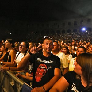 Prljavo kazalište u Puli