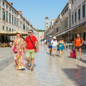 Ulična moda na Stradunu