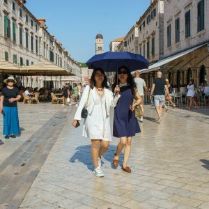 Ulična moda na Stradunu