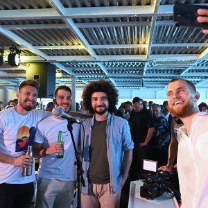 Koncert na trajektu u čast Olivera Dragojevića