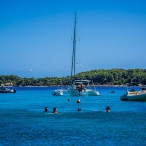 Vela Luka: Uvala Slatina