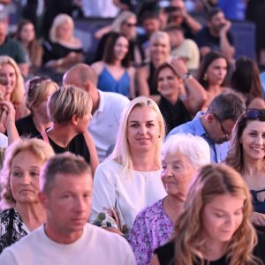 Vela Luka uoči početka koncerta 'Trag u beskraju'