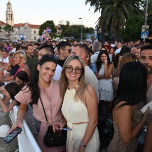 Vela Luka uoči početka koncerta 'Trag u beskraju'