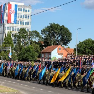Vojni mimohod u Zagrebu 2025.