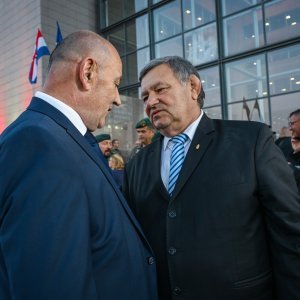 Tomo Medved, Mladen Markač