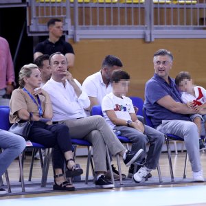 Andrej Plenković na košarkaškoj utakmici Hrvatske s Ukrajinom
