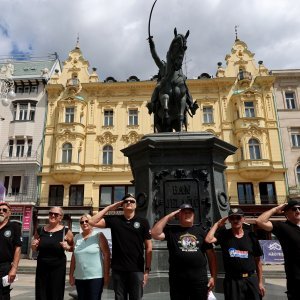 Antiratna akcija na glavnom Trgu povodom 30. godišnjice VRO Oluja