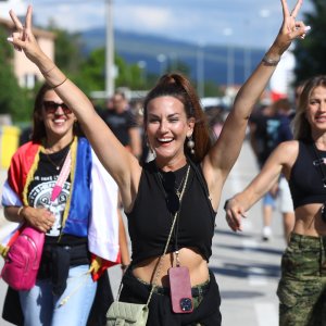 Modne kombinacije na dolasku na koncert Thompsona