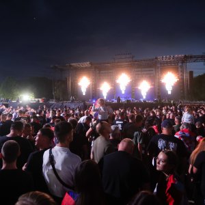 Obožavatelji čekaju Thompsonov koncert u Sinju