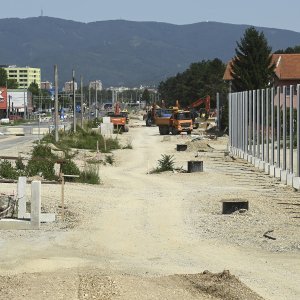 Radove na prosirenju i rekonstrukciji Sarajevske ceste i izgradnji tramvajske pruge
