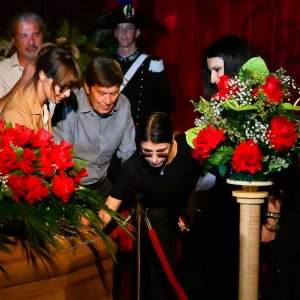 Paola Cortellesi, Gianni Morandi, Giorgia i Laura Pausini