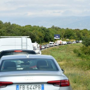 Prometna gužva na otoku Krku