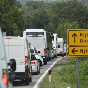 Prometna gužva na otoku Krku