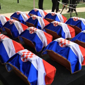 Ukop 814 žrtava Drugog svjetskog rata i poslijeratnog razdoblja ekshumiranih iz masovne grobnice jama Jazovka