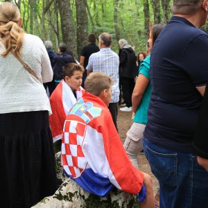 Ukop 814 žrtava Drugog svjetskog rata i poslijeratnog razdoblja ekshumiranih iz masovne grobnice jama Jazovka