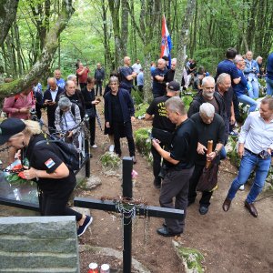 Ukop 814 žrtava Drugog svjetskog rata i poslijeratnog razdoblja ekshumiranih iz masovne grobnice jama Jazovka