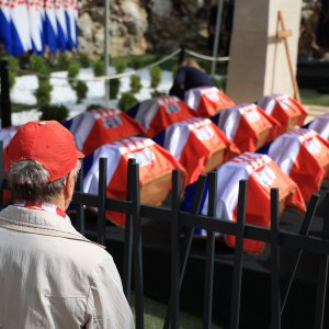 Ukop 814 žrtava Drugog svjetskog rata i poslijeratnog razdoblja ekshumiranih iz masovne grobnice jama Jazovka